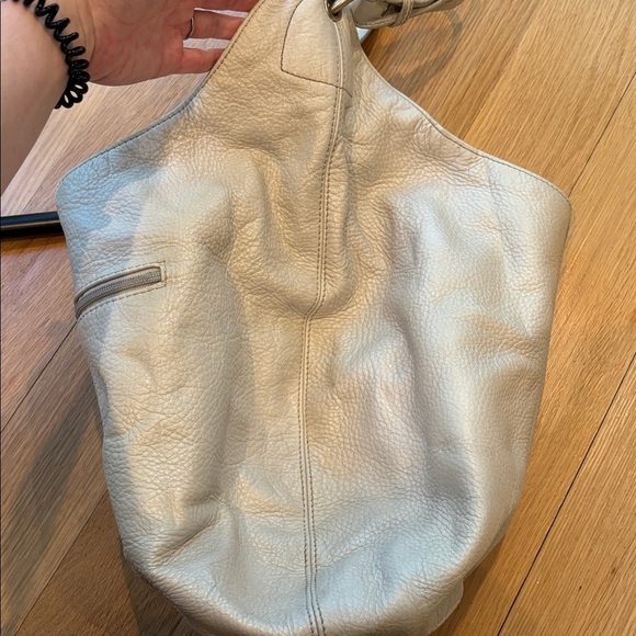 Hobo International Leather Shoulder Bag Purse Cream Silver - Picture 7 of 8